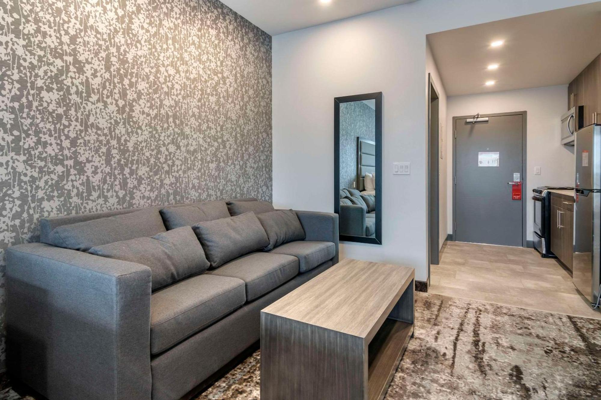 The Hue Hotel, Ascend Hotel Collection Kamloops Eksteriør bilde