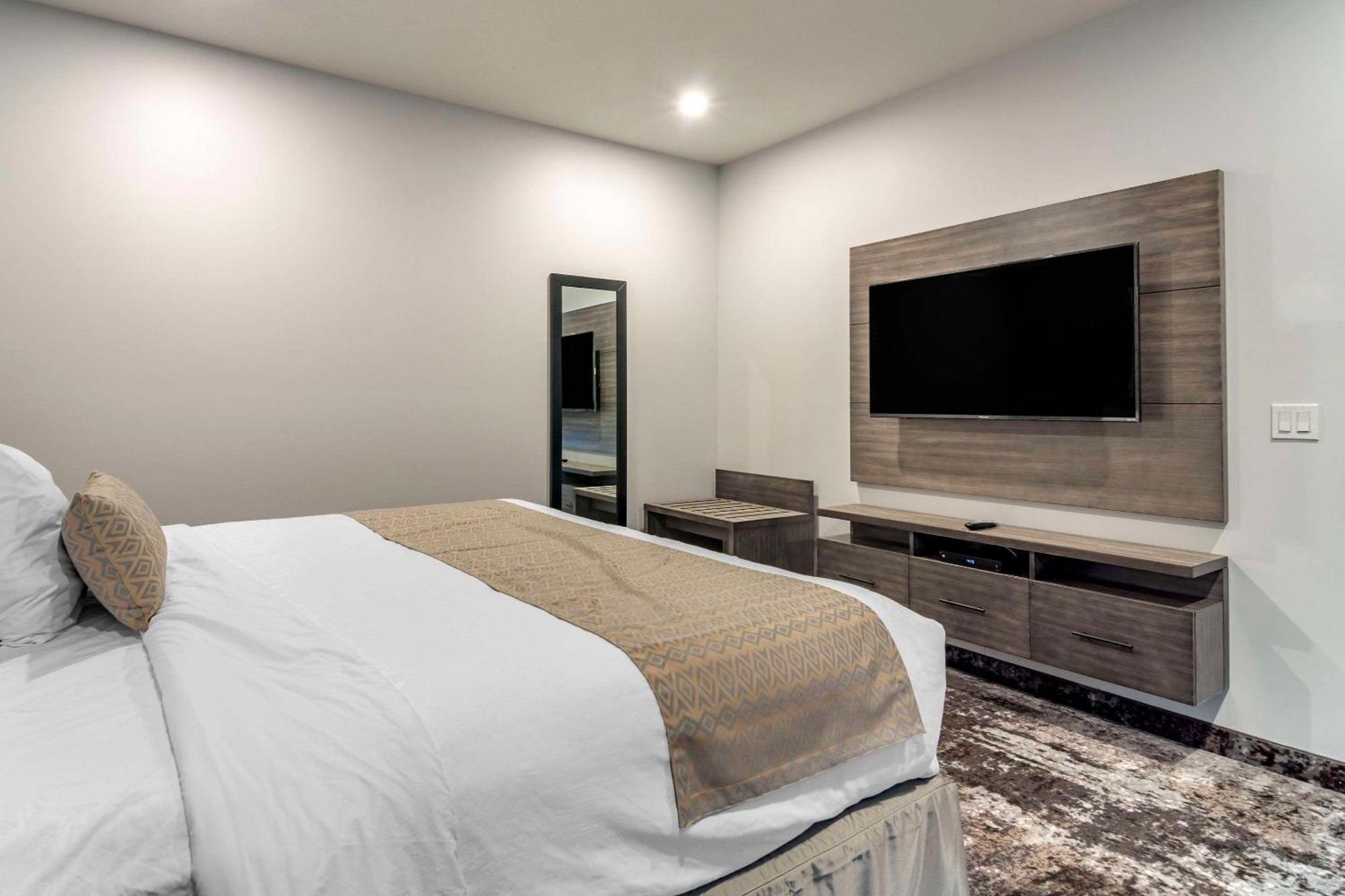 The Hue Hotel, Ascend Hotel Collection Kamloops Eksteriør bilde