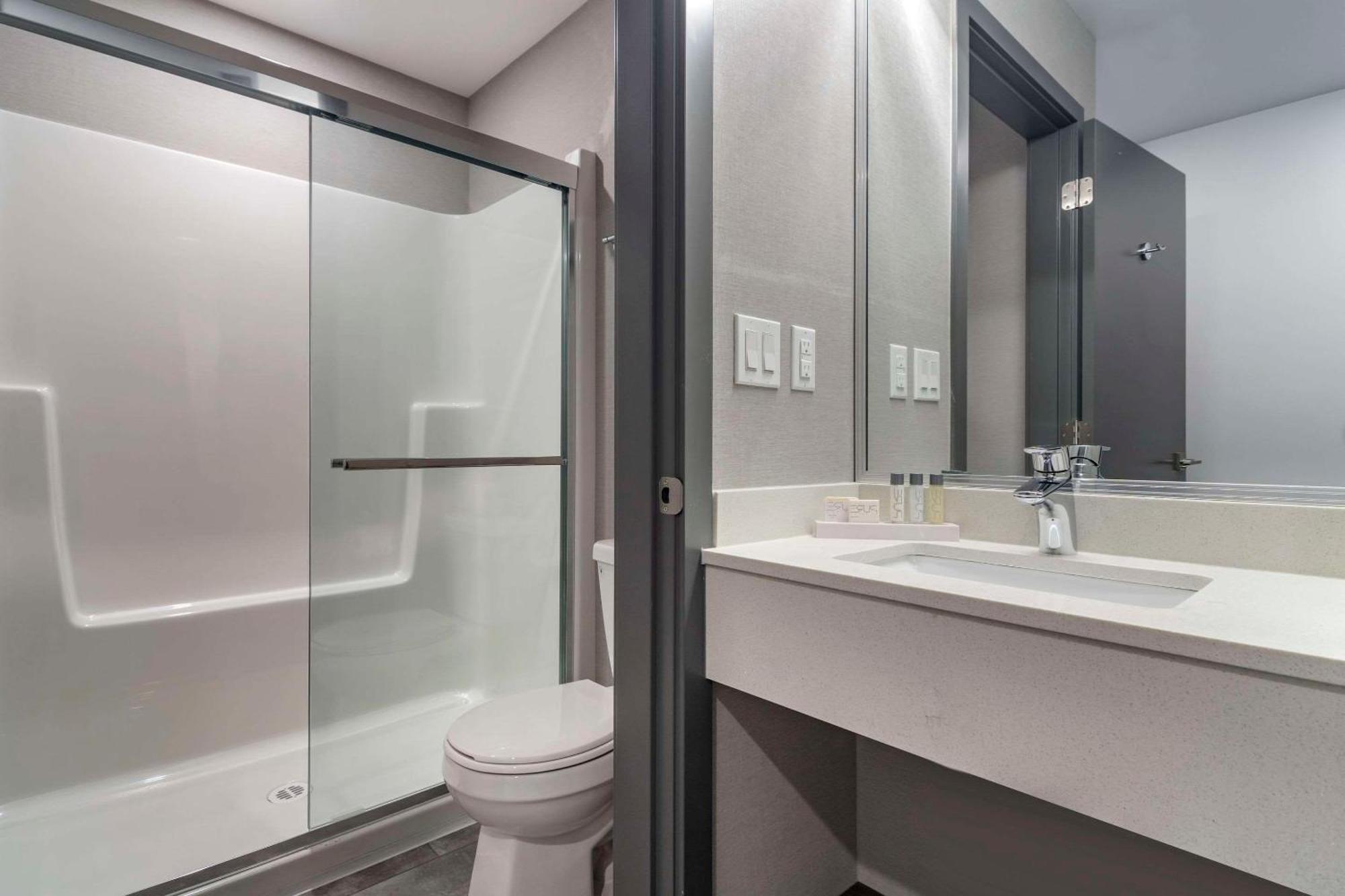 The Hue Hotel, Ascend Hotel Collection Kamloops Eksteriør bilde